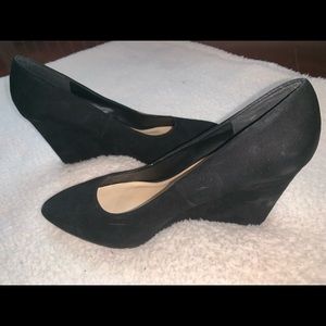 Forever 21 black wedge heels Size 6